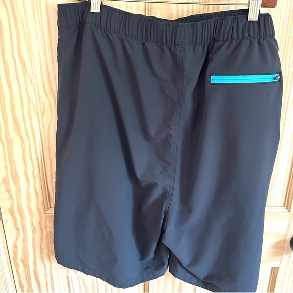 Peter Millar Crown Sport Performance Shorts. Size LT Large Tall. - Picture 2 of 12